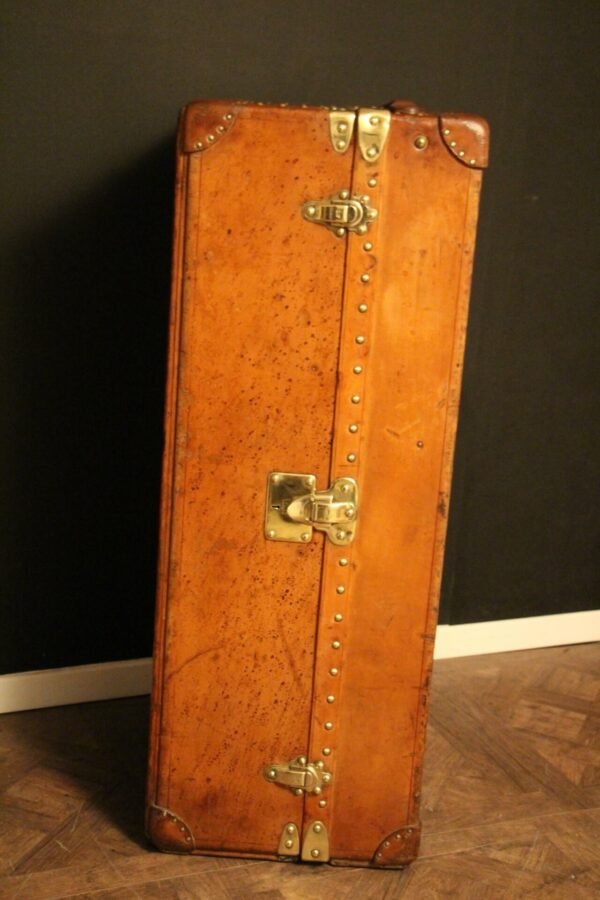 Malle Louis Vuitton wardrobe en cuir