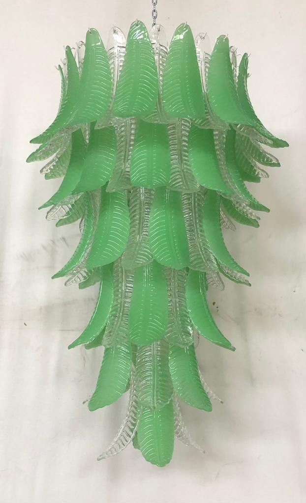 Longue suspension de verre de Murano vert