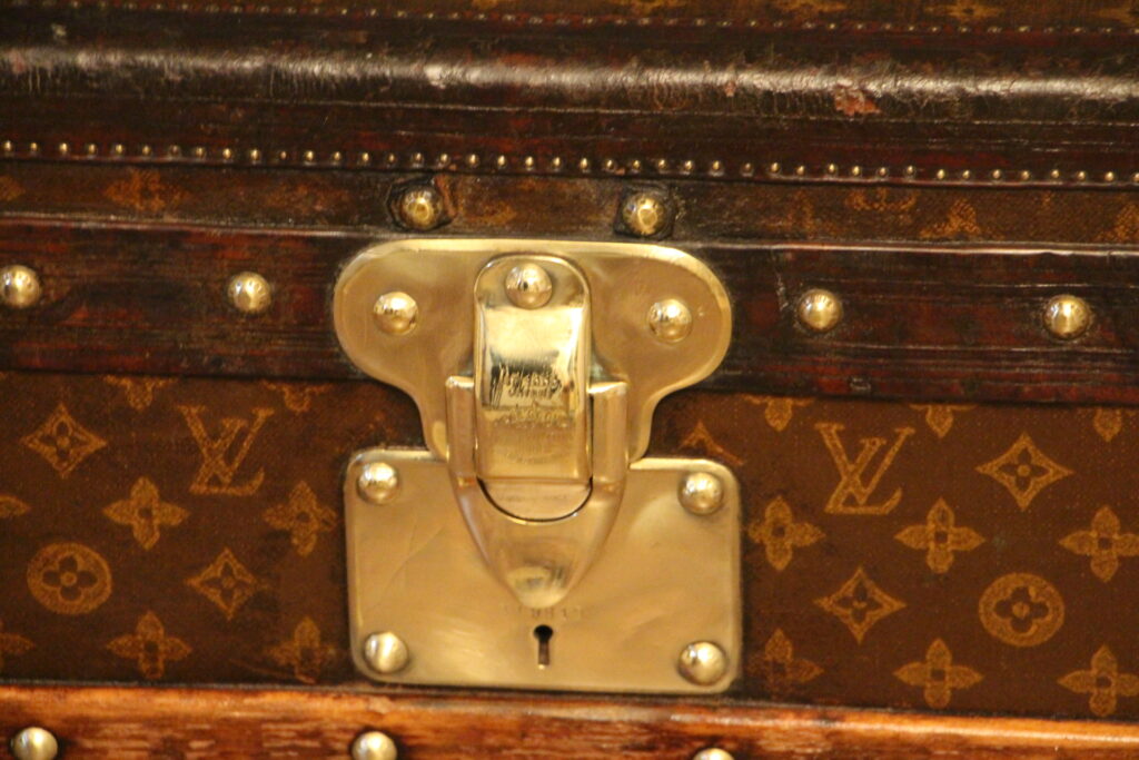 Malle Louis Vuitton ancienne
