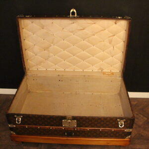 Malle Louis Vuitton ancienne