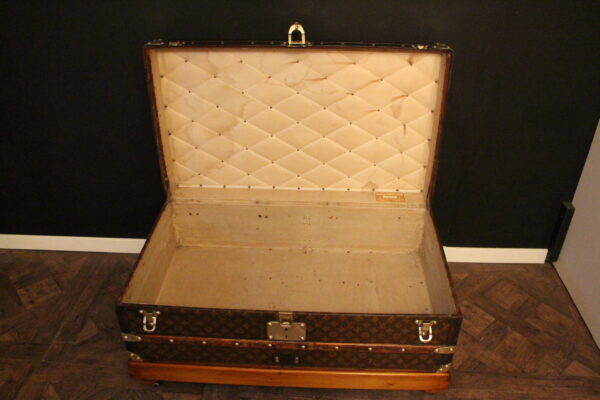 Malle Louis Vuitton ancienne