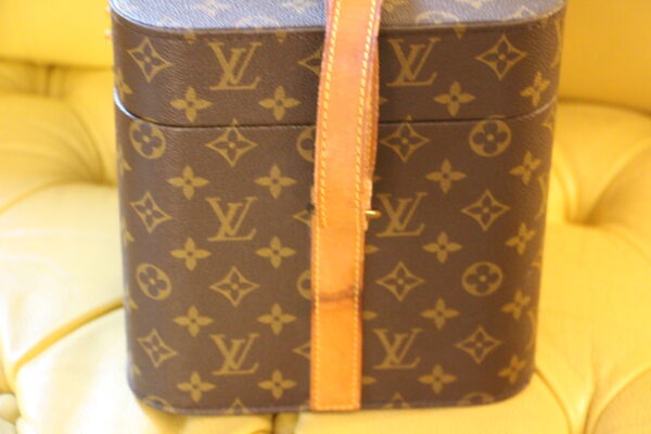 Vanity case Louis Vuitton, boite à bijoux Louis Vuitton à bandoulière