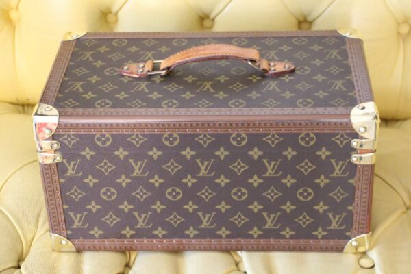 Vanity case Louis Vuitton à drapeau francais