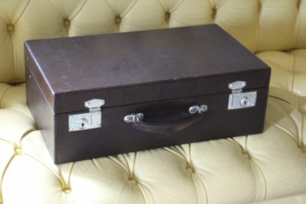 Valise Louis Vuitton en cuir brun