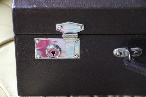 Valise Louis Vuitton en cuir brun
