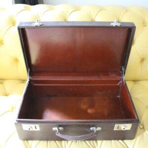 Valise Louis Vuitton en cuir brun