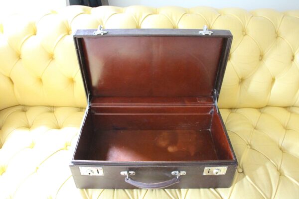 Valise Louis Vuitton en cuir brun