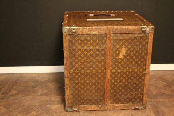 Malle Louis vuitton cube