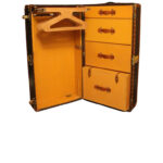 Malle Armoire Louis Vuitton 1930