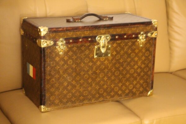Malle Louis Vuitton à Chapeau