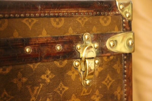 Malle Louis Vuitton à Chapeau