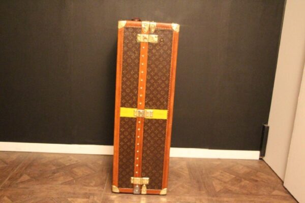 Malle Armoire Louis Vuitton 1930