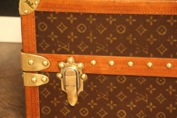 Malle Armoire Louis Vuitton 1930