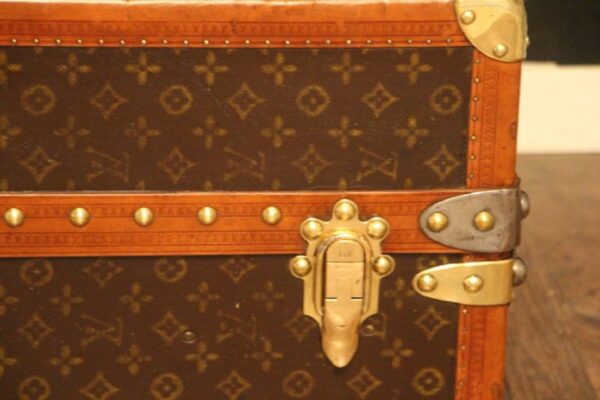 Malle Armoire Louis Vuitton 1930