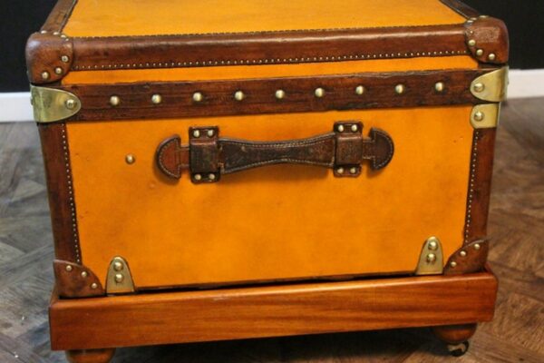 Malle Louis Vuitton orange des années 1900