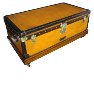 Coffre Louis Vuitton orange des années 1900