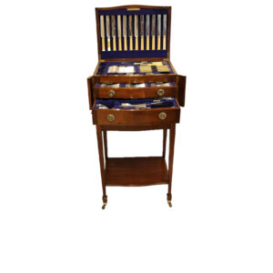 Meuble de rangement à couverts
