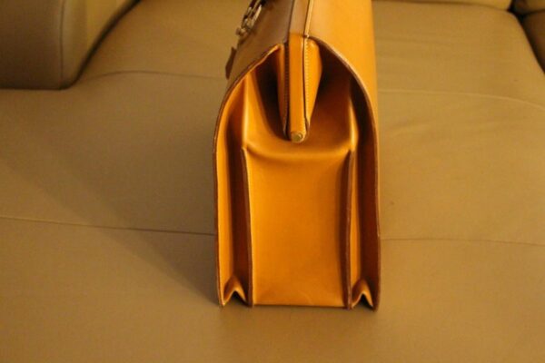 Mallette Hermès en Cuir Doré
