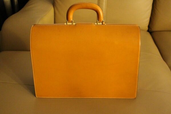 Mallette Hermès en Cuir Doré