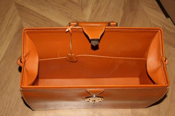 Mallette Hermès en Cuir Doré