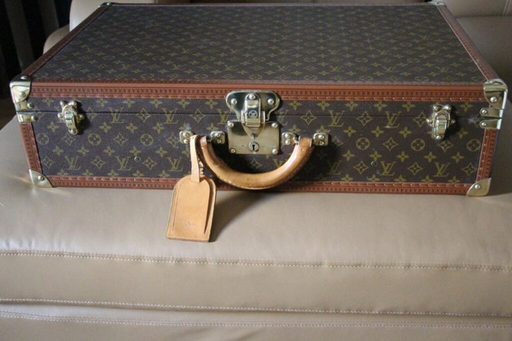 Valise cabine Louis Vuitton semi-rigide - Red Rose Antiques