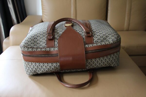 Valise Goyard en toile tissée
