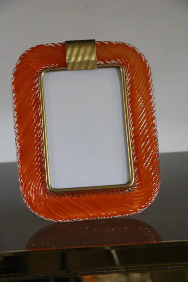 Cadre photo en verre torsadé orange lumineux de Barovier et Toso