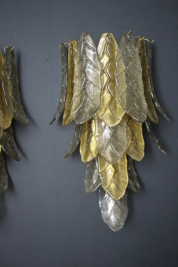 longues appliques en verre de Murano doré