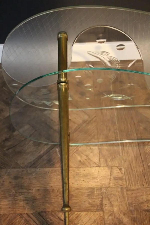 Table basse ancienne en verre