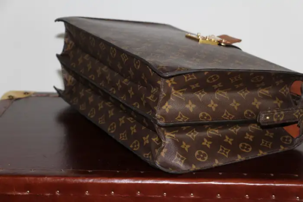 Louis Vuitton porte feuille