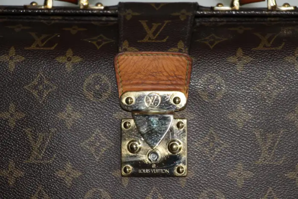 Louis Vuitton porte feuille