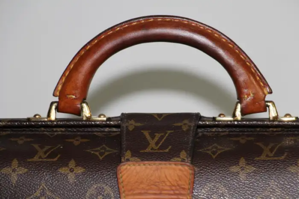 Louis Vuitton porte feuille