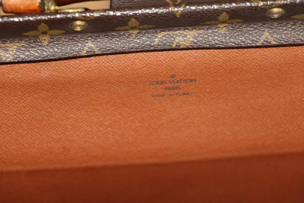 Louis Vuitton porte feuille