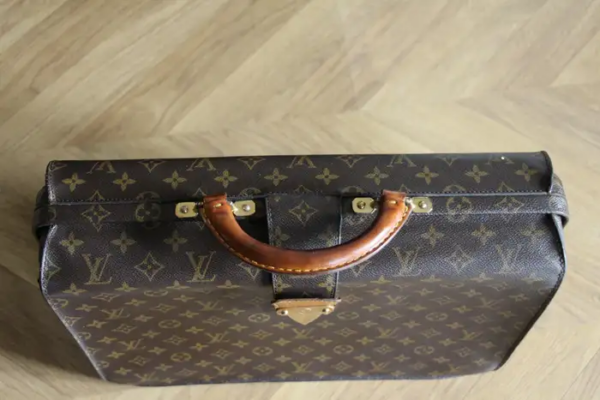 Louis Vuitton porte feuille