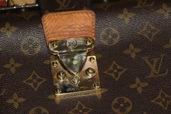 Louis Vuitton porte feuille