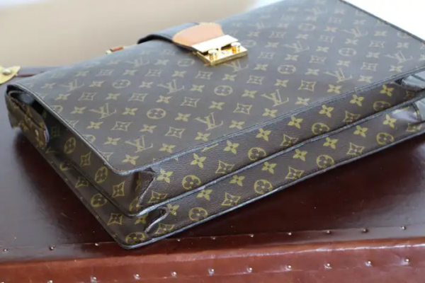 Portefeuille Louis Vuitton à monogramme