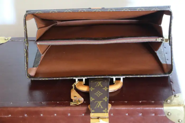 Portefeuille Louis Vuitton à monogramme