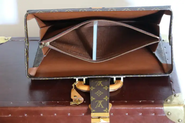 Portefeuille Louis Vuitton à monogramme