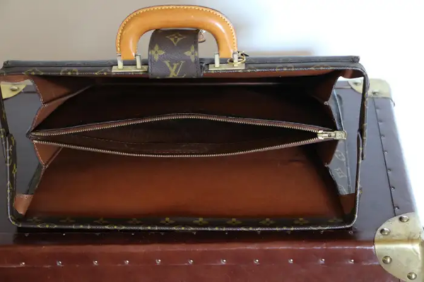 Portefeuille Louis Vuitton à monogramme
