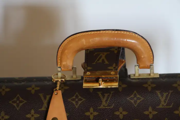 Portefeuille Louis Vuitton à monogramme