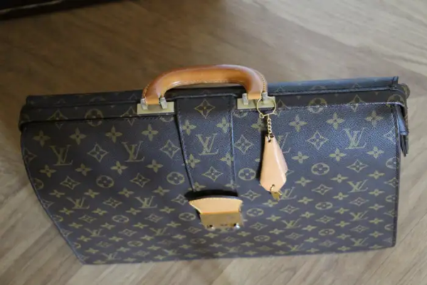 Portefeuille Louis Vuitton à monogramme