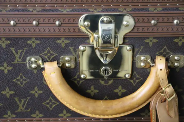 Valise Louis Vuitton modèle Alzer 70