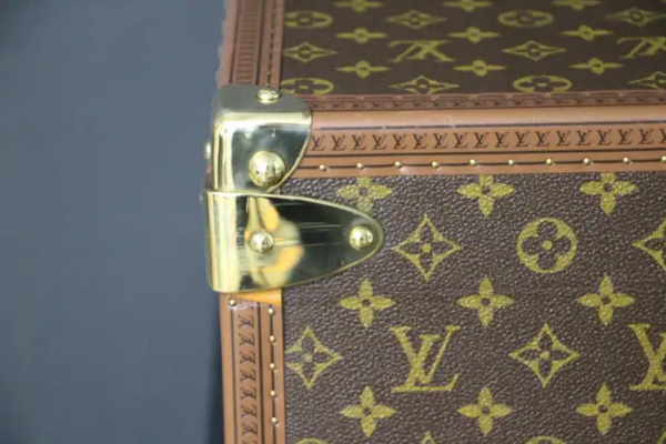 Valise Louis Vuitton modèle Alzer 70