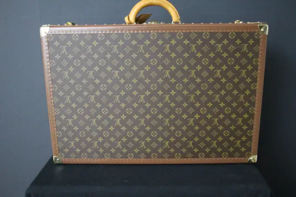 Valise Louis Vuitton modèle Alzer 70