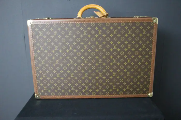 Valise Louis Vuitton modèle Alzer 70