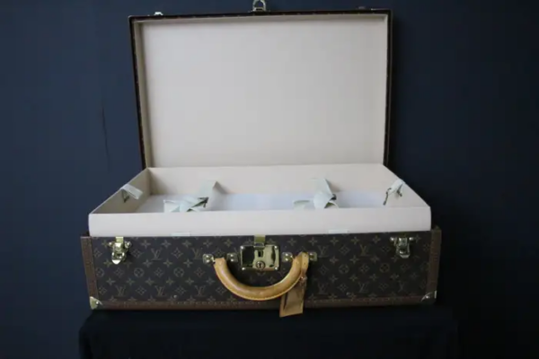 Valise Louis Vuitton modèle Alzer 70