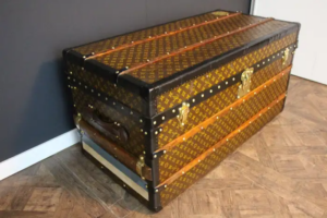 malle Louis Vuitton en toile tissée