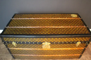 malle Louis Vuitton en toile tissée