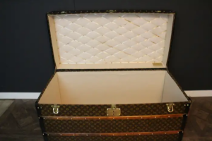 malle Louis Vuitton en toile tissée