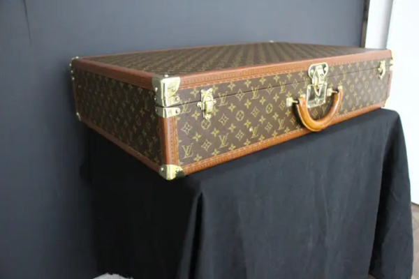 Valise Louis Vuitton du 20ème siècle